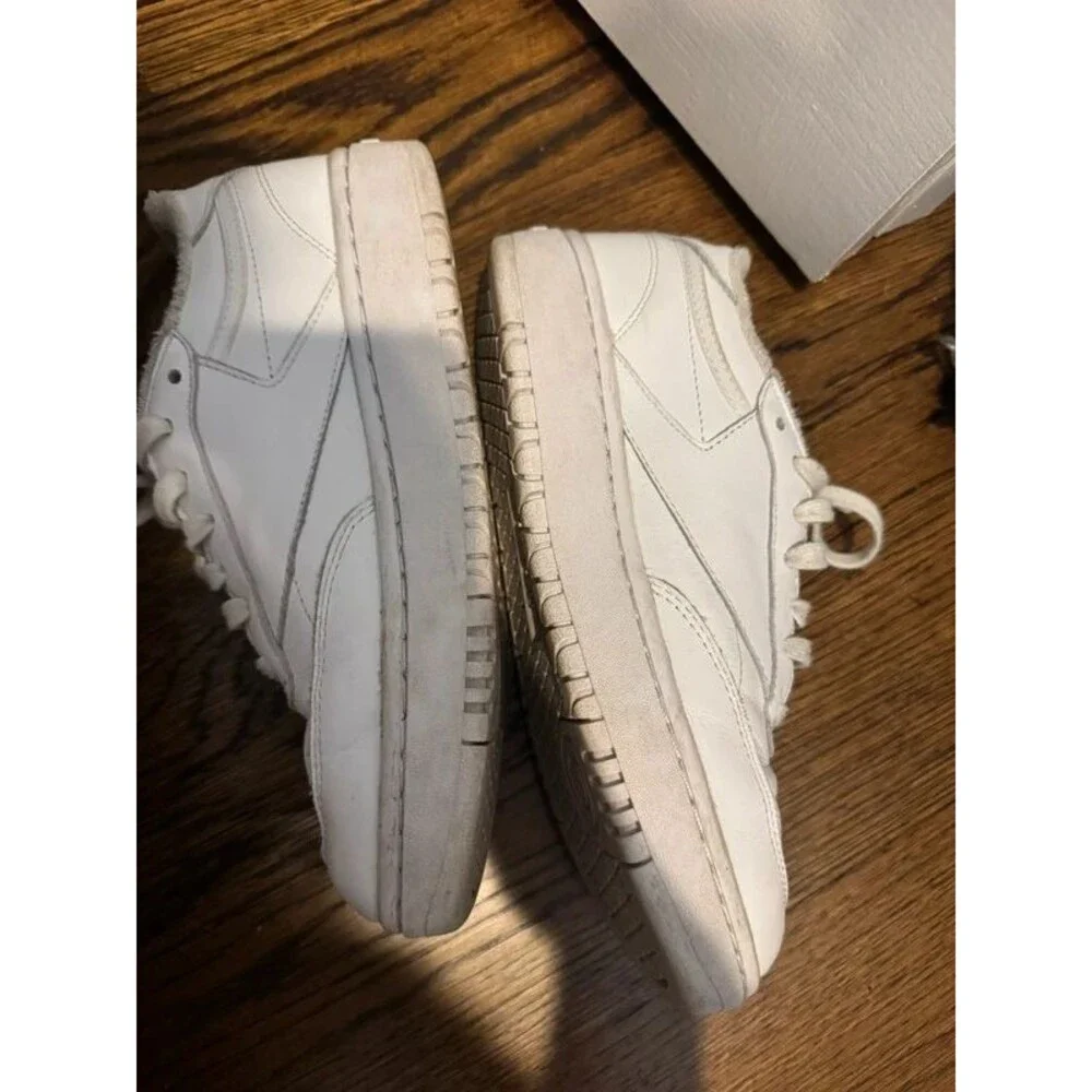 Reebok platform sneakers 7.5